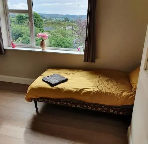 בית נופש Private 3 Bedroom House Ideal For Family & Friends *